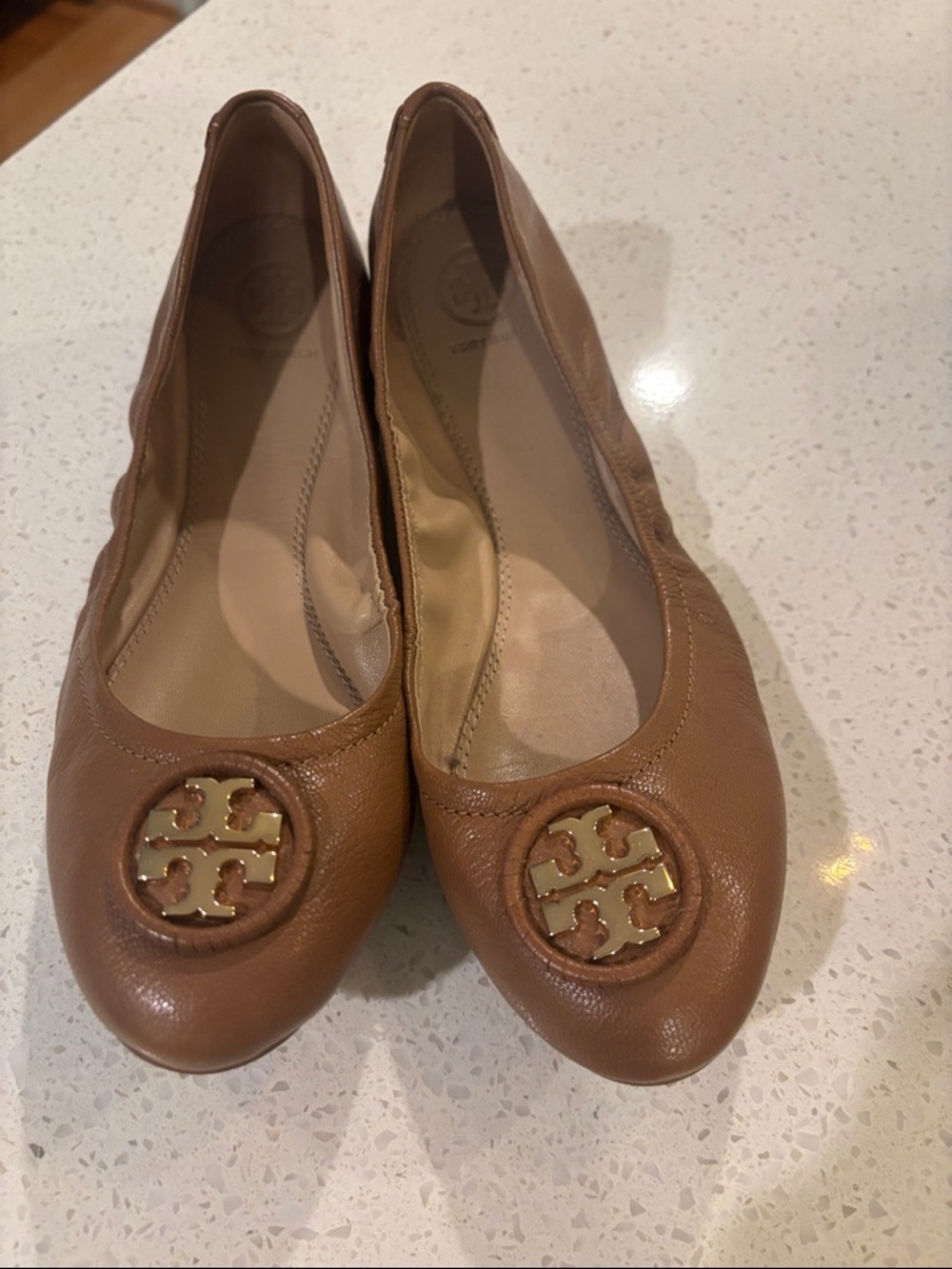 Tory Burch Caramel Leather Logo Round-Toe Ballet Flats